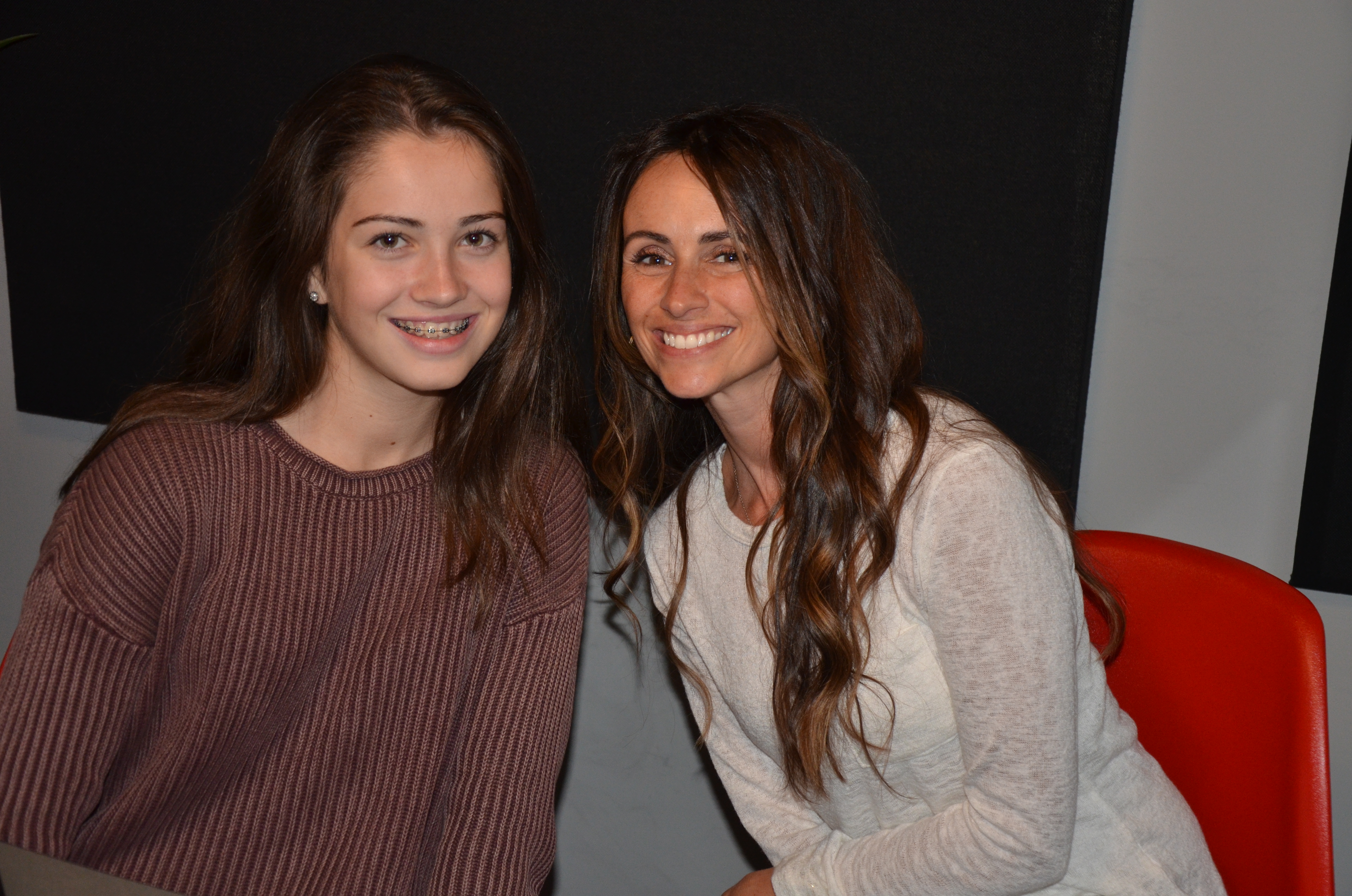 An image of Emilie Simmons with her aunt, Echidna employee Sarah Kraushaar